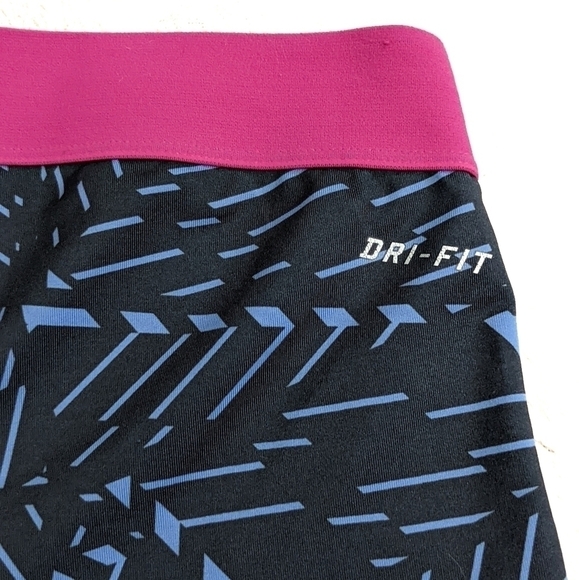 NIKE Pro Cropped Leggings - Picture 3 of 9